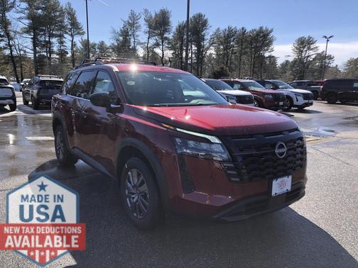 2026 Nissan Pathfinder SV