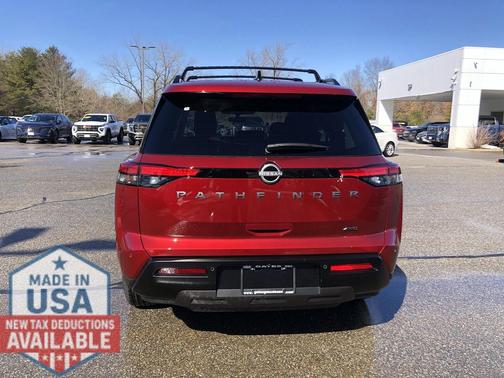 2026 Nissan Pathfinder SV