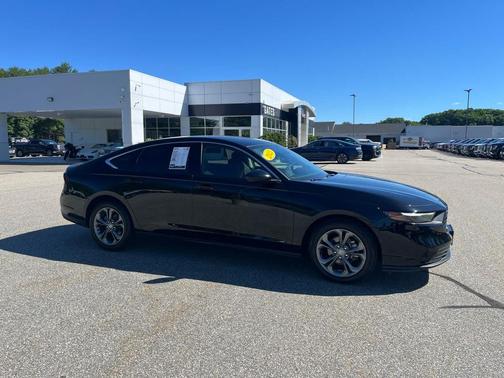 Crystal Black Pearl 2023 Honda Accord EX