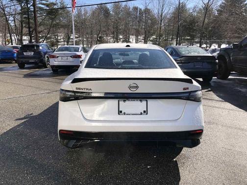 Aspen White Tricoat 2026 Nissan Sentra SR