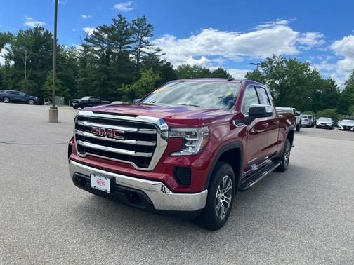 Red Quartz Tintcoat 2019 GMC Sierra 1500 SLE