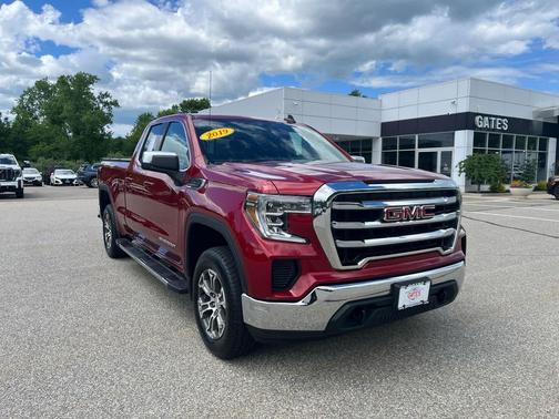 Red Quartz Tintcoat 2019 GMC Sierra 1500 SLE