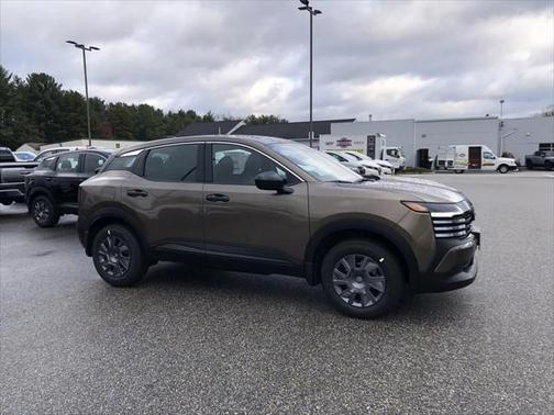 2025 Nissan Kicks S
