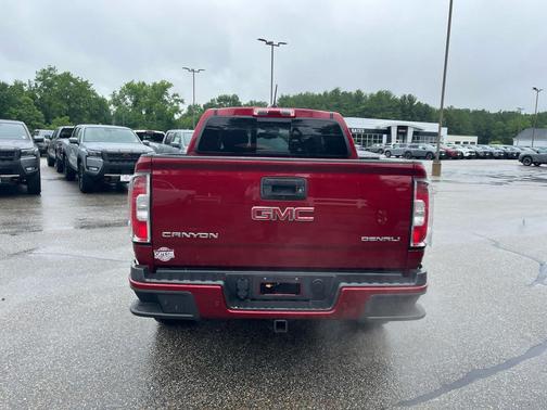Red Quartz Tintcoat 2019 GMC Canyon Denali