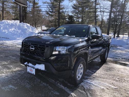 2023 Nissan Frontier S