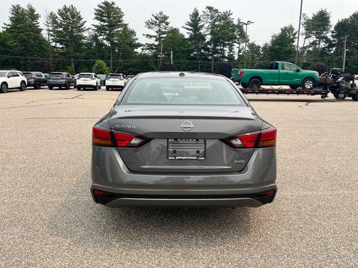 Gun Metallic 2026 Nissan Altima SV AWD