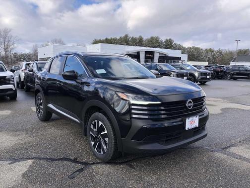Super Black 2026 Nissan Kicks SV