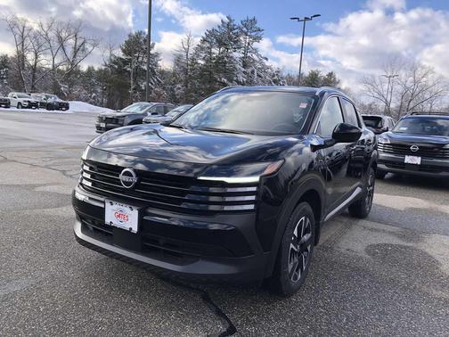 Super Black 2026 Nissan Kicks SV