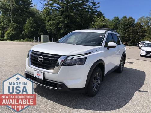 2025 Nissan Pathfinder SV 4WD