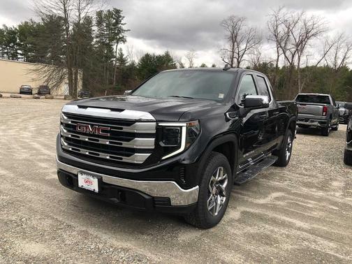 Onyx Black 2026 GMC Sierra 1500 SLE