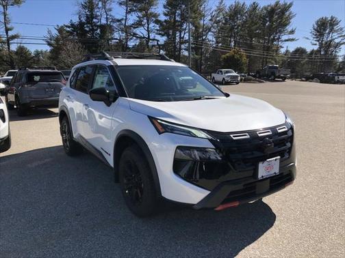 2025 Nissan Rogue Rock Creek