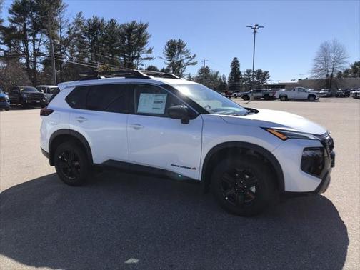 2025 Nissan Rogue Rock Creek