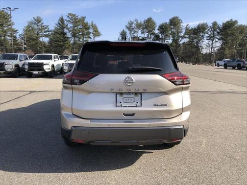 2025 Nissan Rogue SL