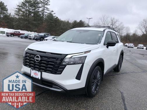 Everest White Pearl Tricoat 2026 Nissan Pathfinder SL