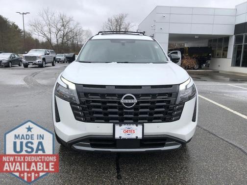 2026 Nissan Pathfinder SL