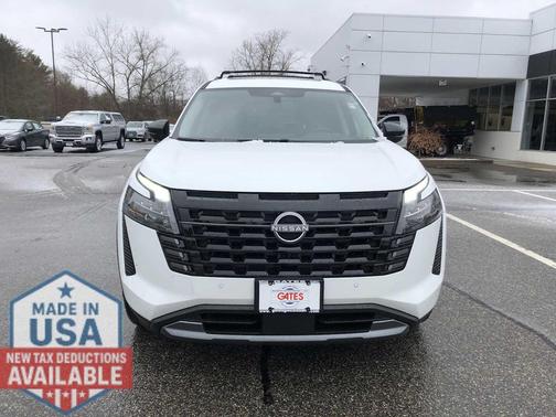 Everest White Pearl Tricoat 2026 Nissan Pathfinder SL