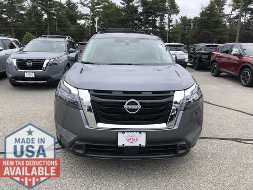 2025 Nissan Pathfinder SV 4WD