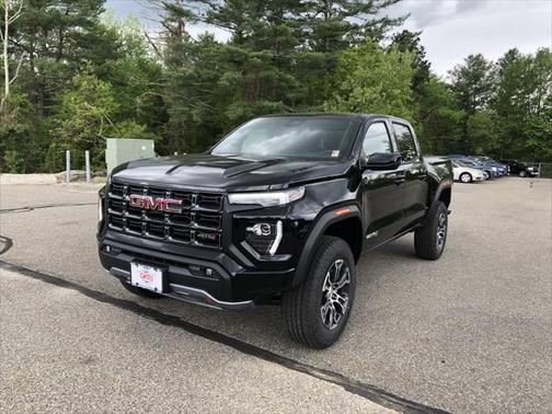 2025 GMC Canyon Base