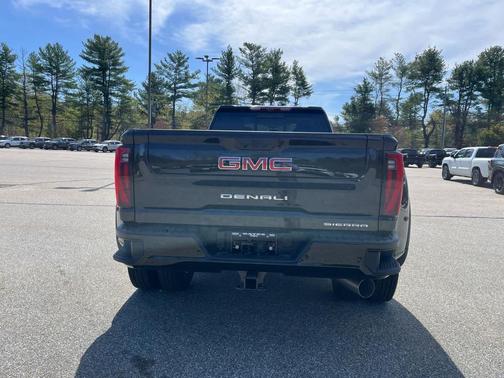 Onyx Black 2026 GMC Sierra 3500 Denali