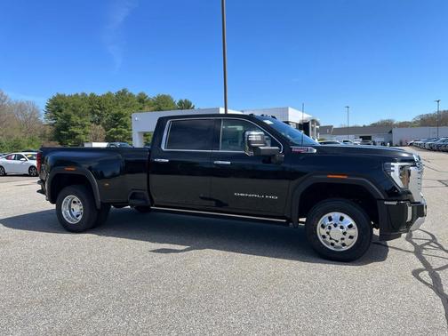 Onyx Black 2026 GMC Sierra 3500 Denali