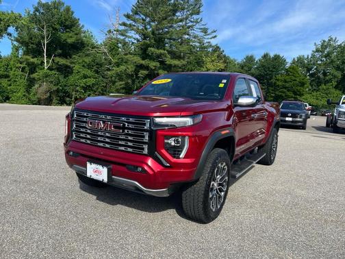 Volcanic Red Tintcoat 2024 GMC Canyon Denali