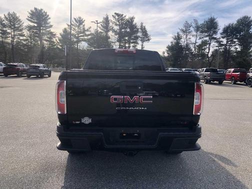 Onyx Black 2021 GMC Canyon AT4