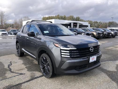 2026 Nissan Kicks SR