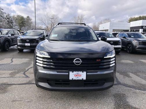 Gun Metallic 2026 Nissan Kicks SR