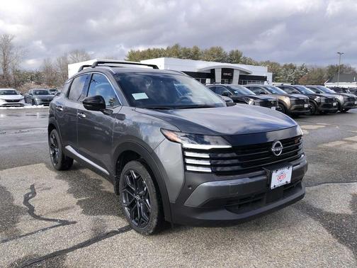 Gun Metallic 2026 Nissan Kicks SR