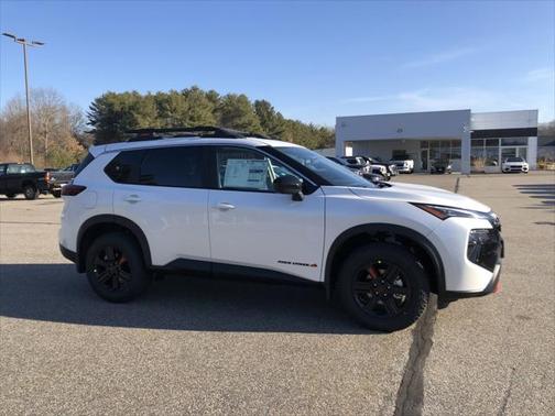 2025 Nissan Rogue Rock Creek