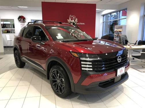 2026 Nissan Kicks SR