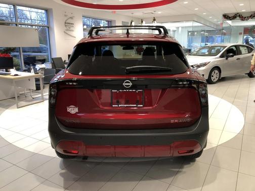 2026 Nissan Kicks SR