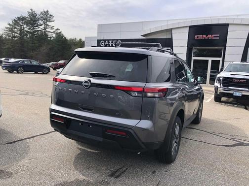 Gun Metallic 2026 Nissan Pathfinder SV