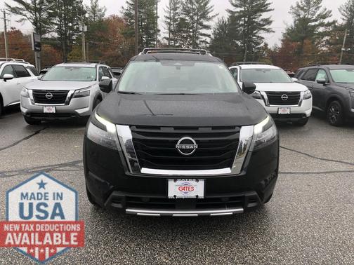 2025 Nissan Pathfinder Platinum 4WD