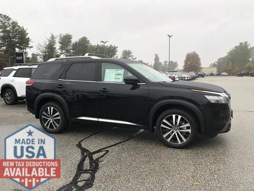 2025 Nissan Pathfinder Platinum 4WD