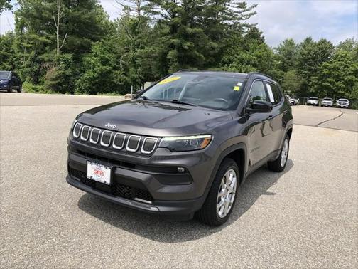 2022 Jeep Compass Latitude Lux