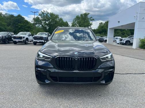 Black Sapphire Metallic 2022 BMW X5 M50i