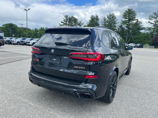 Black Sapphire Metallic 2022 BMW X5 M50i