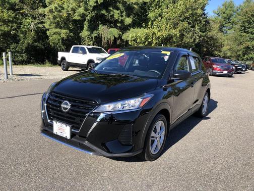 2024 Nissan Kicks S