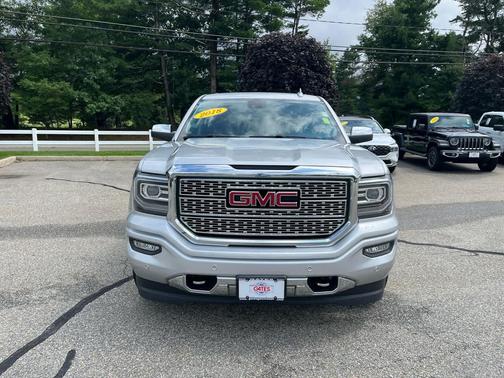 Quicksilver Metallic 2018 GMC Sierra 1500 Denali