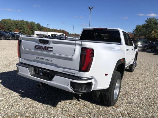 2026 GMC Sierra 3500 Denali