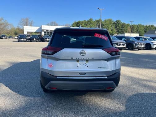 Brilliant Silver Metallic 2023 Nissan Rogue SV