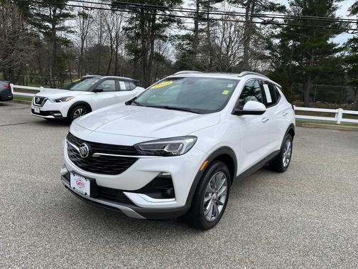 White Frost Tricoat 2023 Buick Encore GX Essence