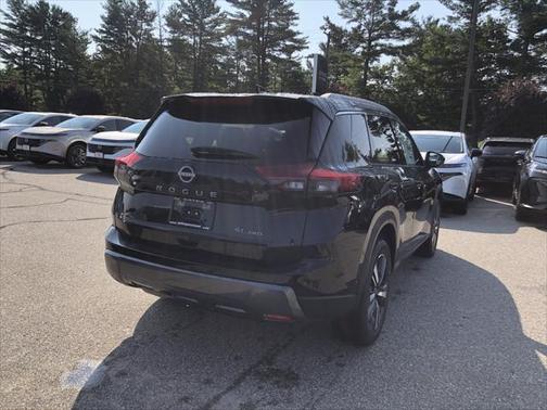 2025 Nissan Rogue SL