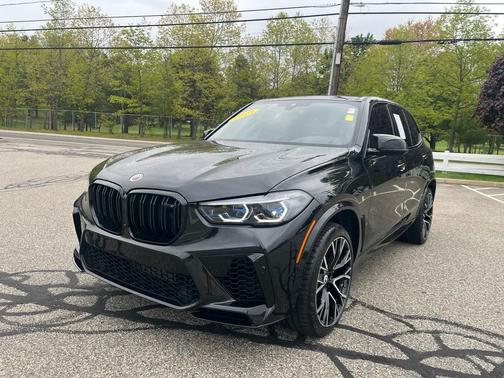 Black Sapphire Metallic 2023 BMW X5 M Base