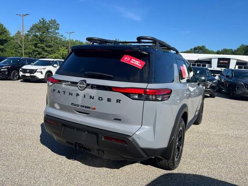 Solid Gray Super Black 2024 Nissan Pathfinder Rock Creek