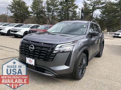 2026 Nissan Pathfinder SL