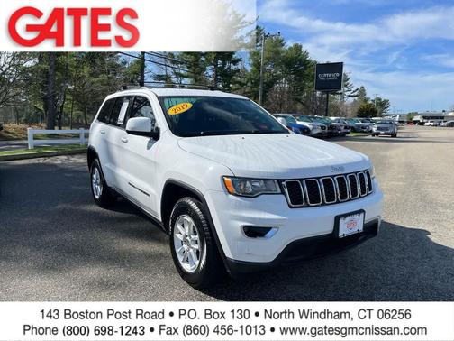 Bright White Clearcoat 2019 Jeep Grand Cherokee Laredo