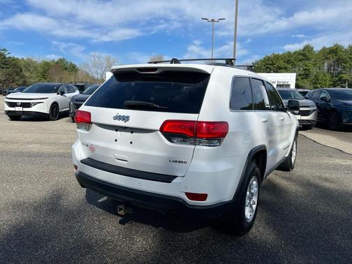 Bright White Clearcoat 2019 Jeep Grand Cherokee Laredo