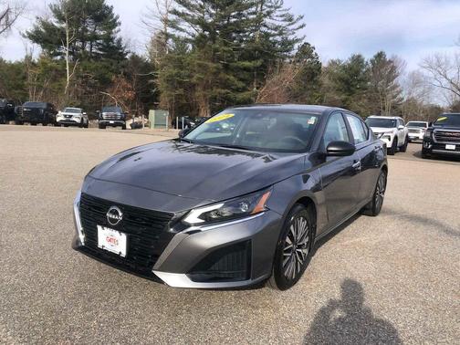 Gun Metallic 2024 Nissan Altima 2.5 SV